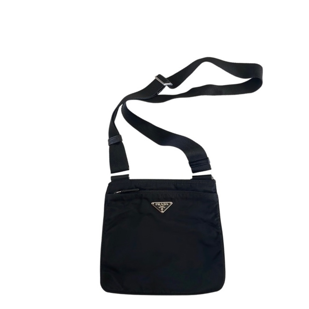 PRADA
BLACK NYLON MESSENGER